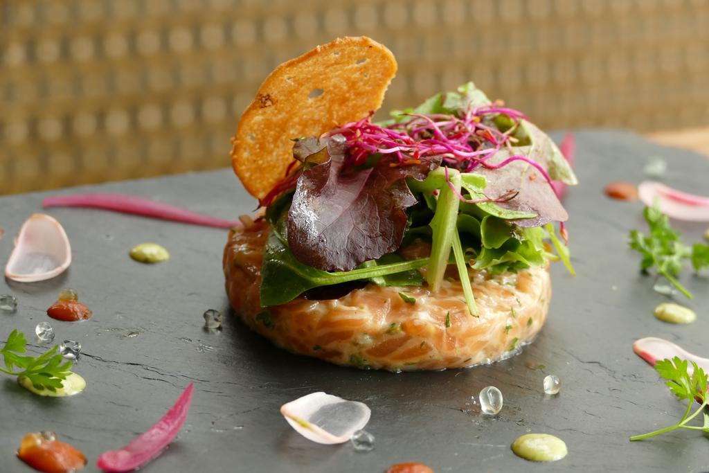 Logis Hotels Le Champalud Restaurant La Citadelle Oree-d'Anjou Экстерьер фото