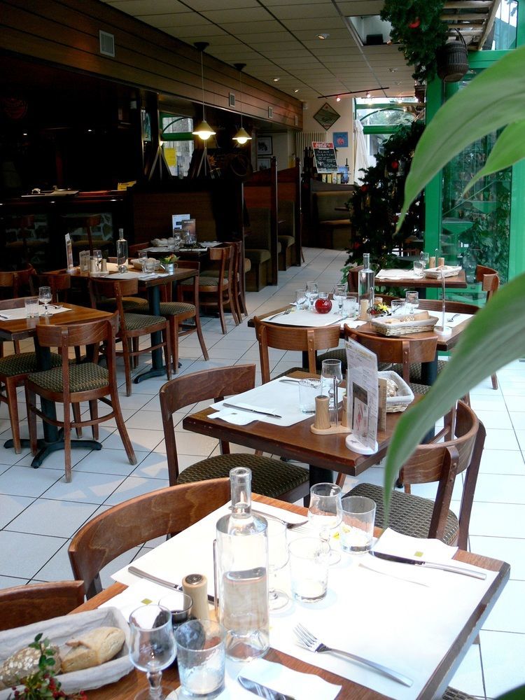 Logis Hotels Le Champalud Restaurant La Citadelle Oree-d'Anjou Экстерьер фото