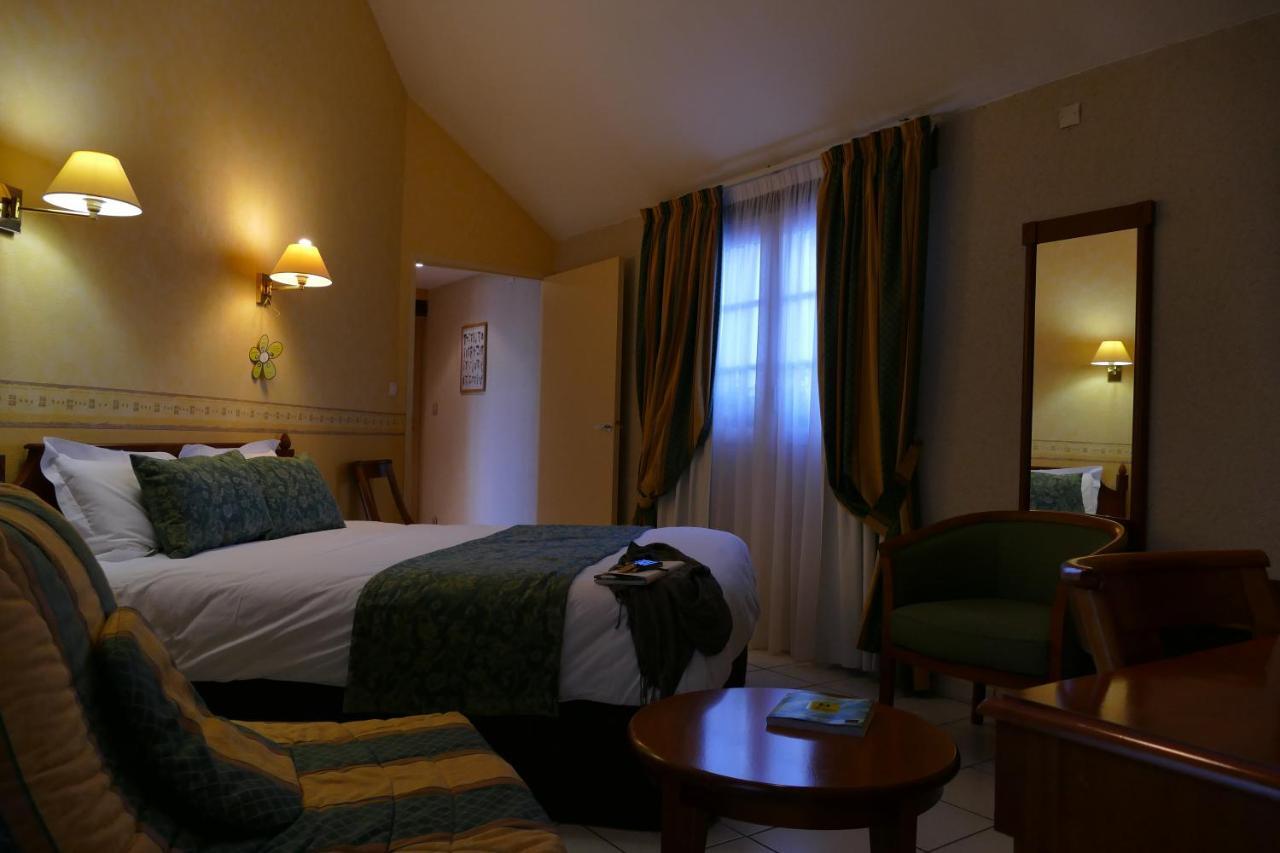 Logis Hotels Le Champalud Restaurant La Citadelle Oree-d'Anjou Экстерьер фото